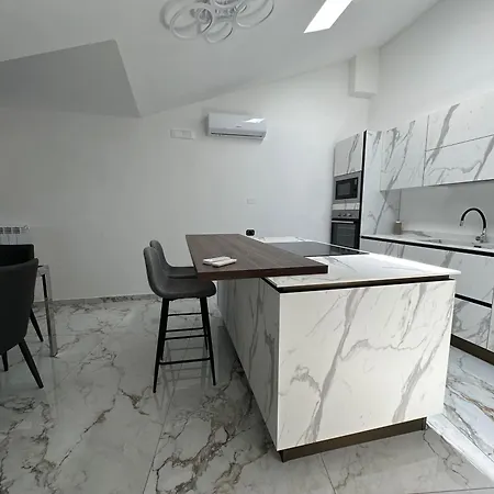 Alba Exclusive Place 게스트하우스