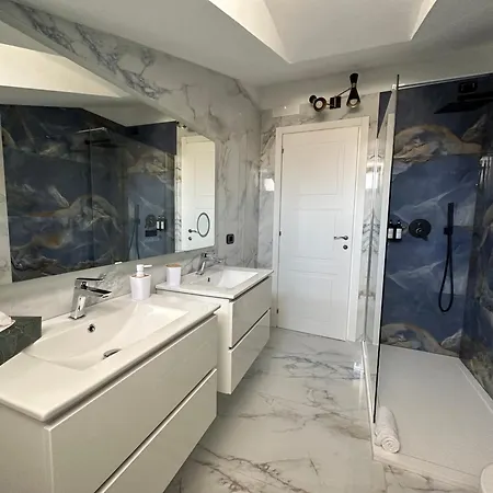 Alba Exclusive Place * 비안코