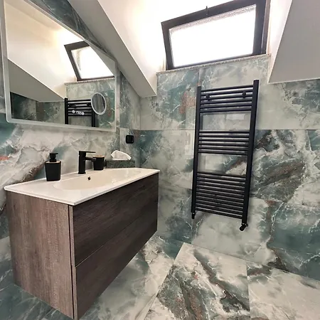 Alba Exclusive Place *